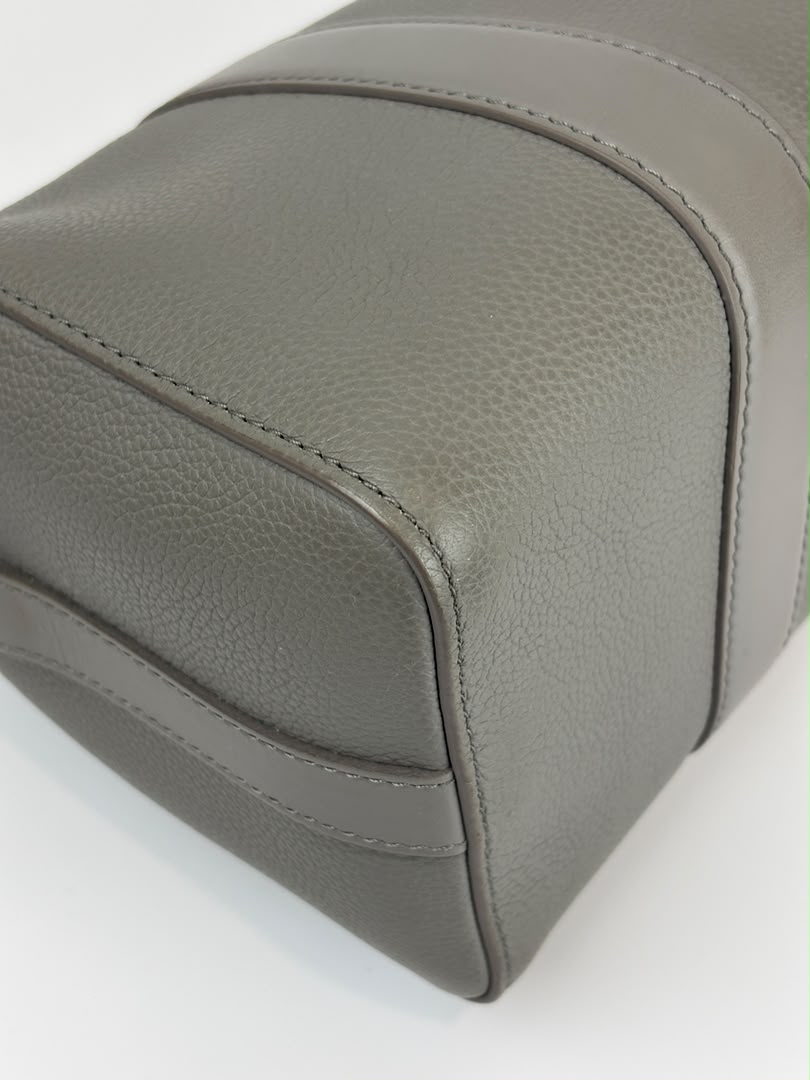 City Keepall Aerogram Gray Grained Calfskin