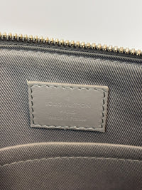 City Keepall Aerogram Gray Grained Calfskin
