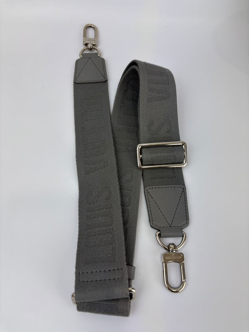 City Keepall Aerogram Gray Grained Calfskin