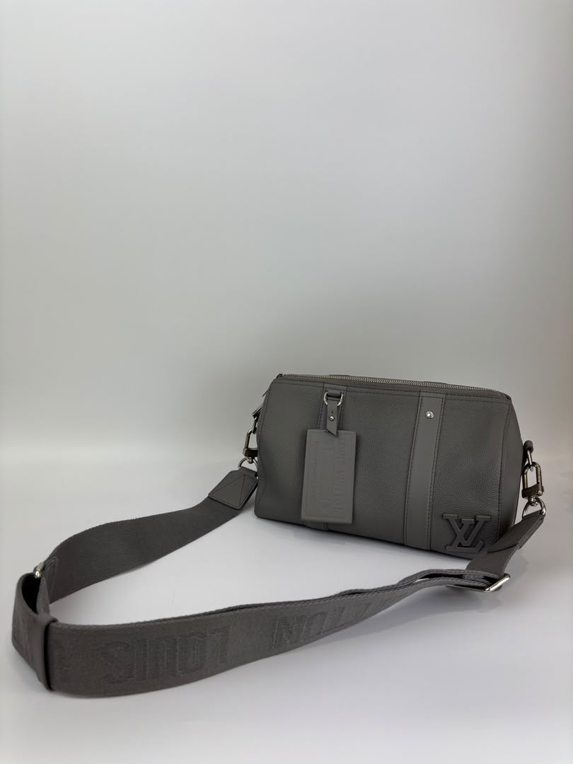City Keepall Aerogram Gray Grained Calfskin