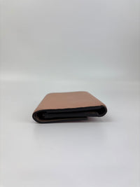 Capucines Compact Wallet in Magnolia Taurillon