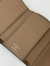 Capucines Compact Wallet in Magnolia Taurillon