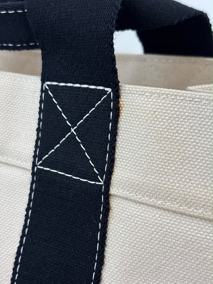 2000s Bora Bora PM Tote in White/Black