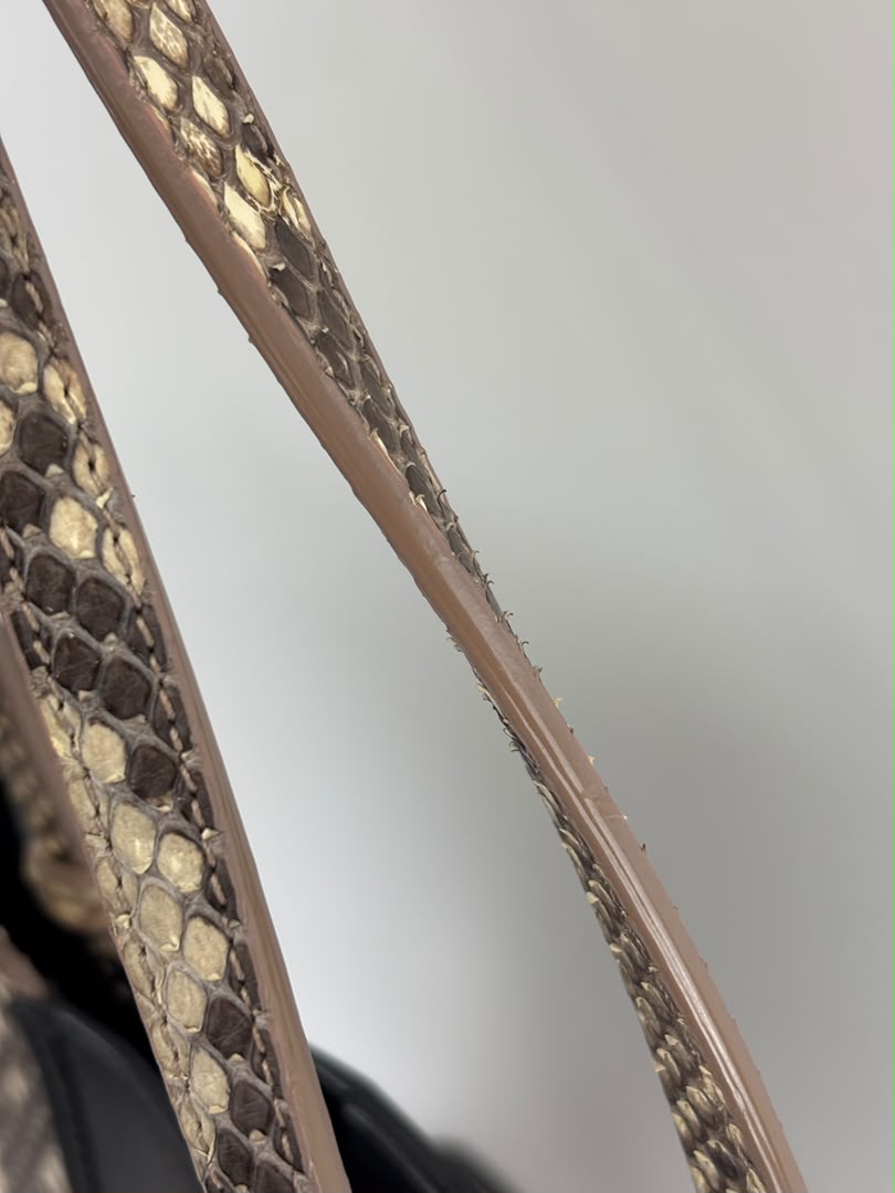 Small Dioraddict Shopper Tote in Black/Beige Leather and Python
