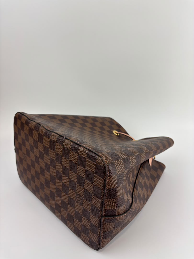 Damier Ebene Neonoe MM Venus Pink