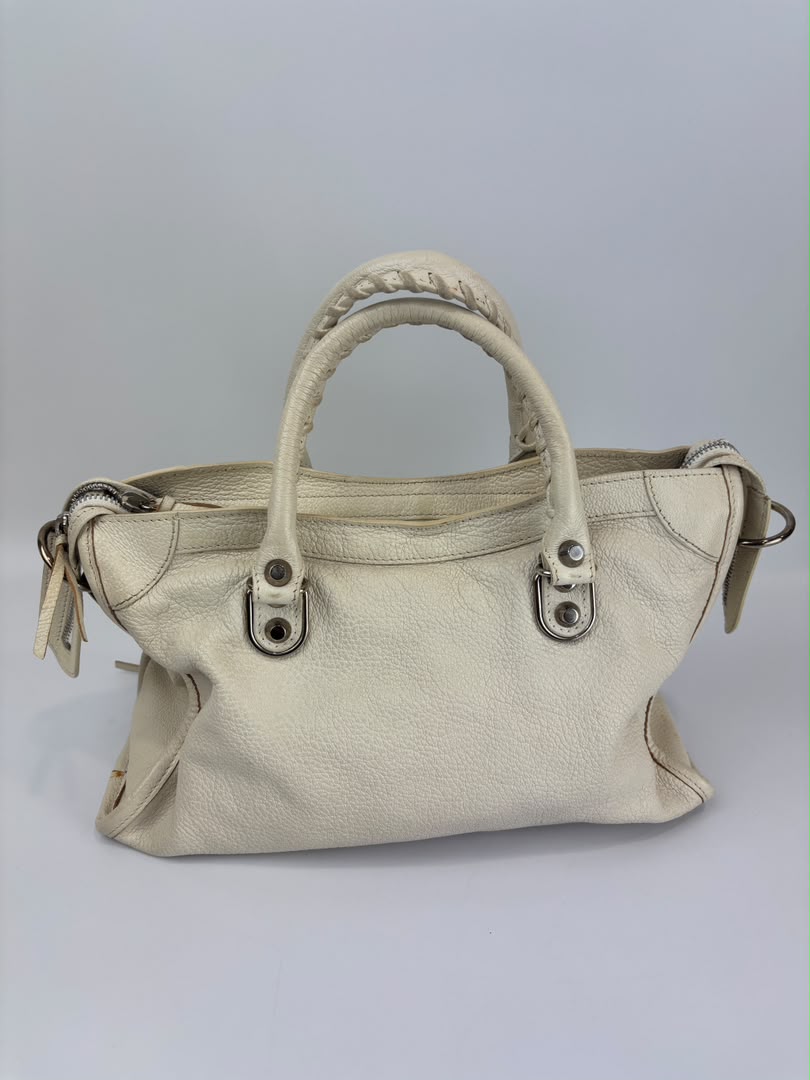 Metallic Edge City S Ivory Chevre SHW