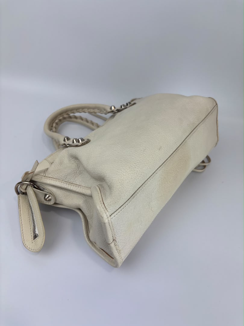 Metallic Edge City S Ivory Chevre SHW