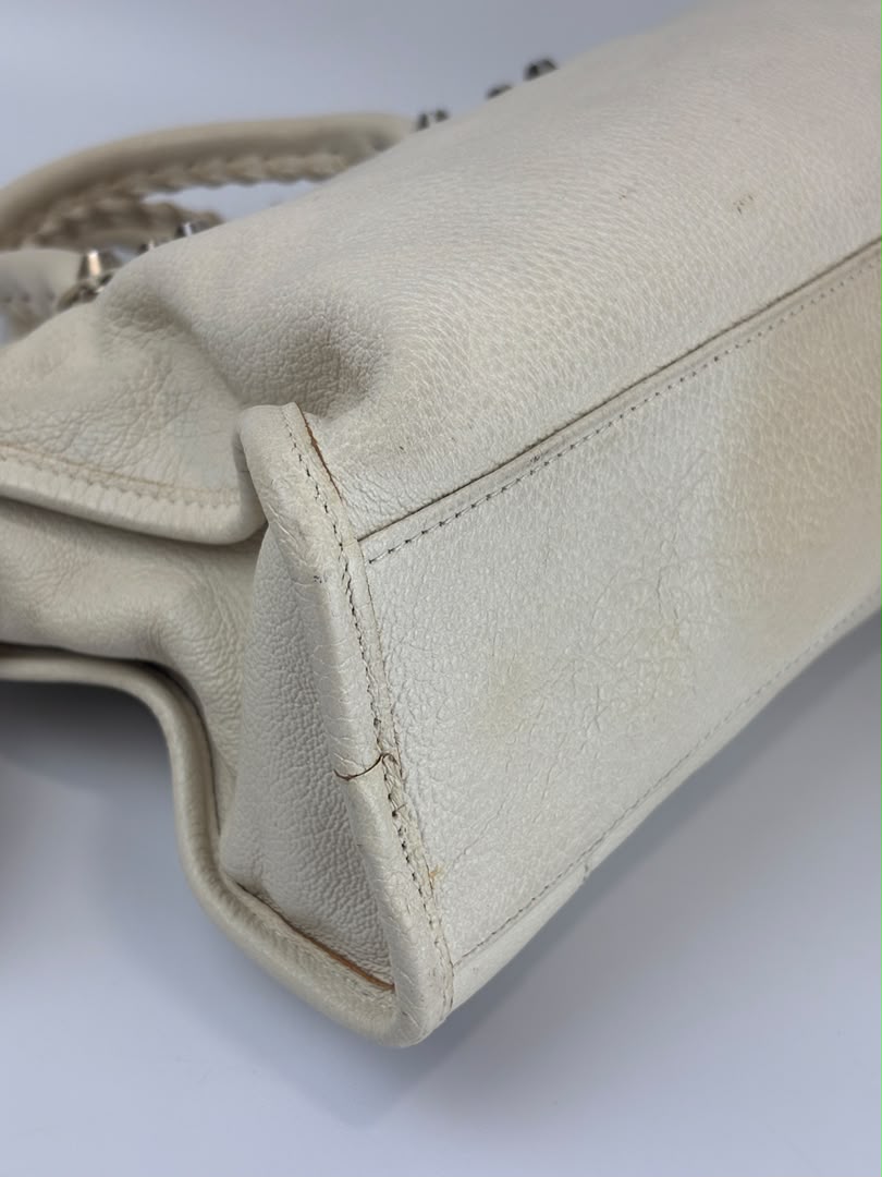 Metallic Edge City S Ivory Chevre SHW