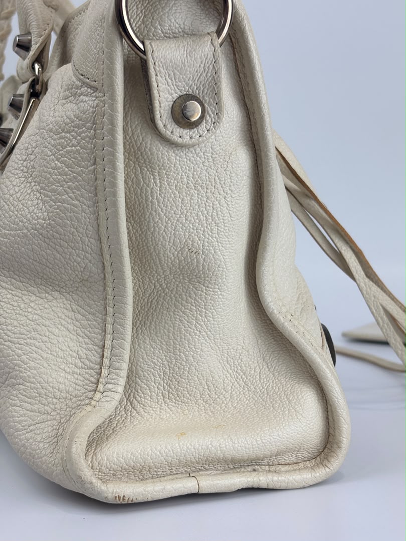 Metallic Edge City S Ivory Chevre SHW