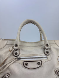 Metallic Edge City S Ivory Chevre SHW