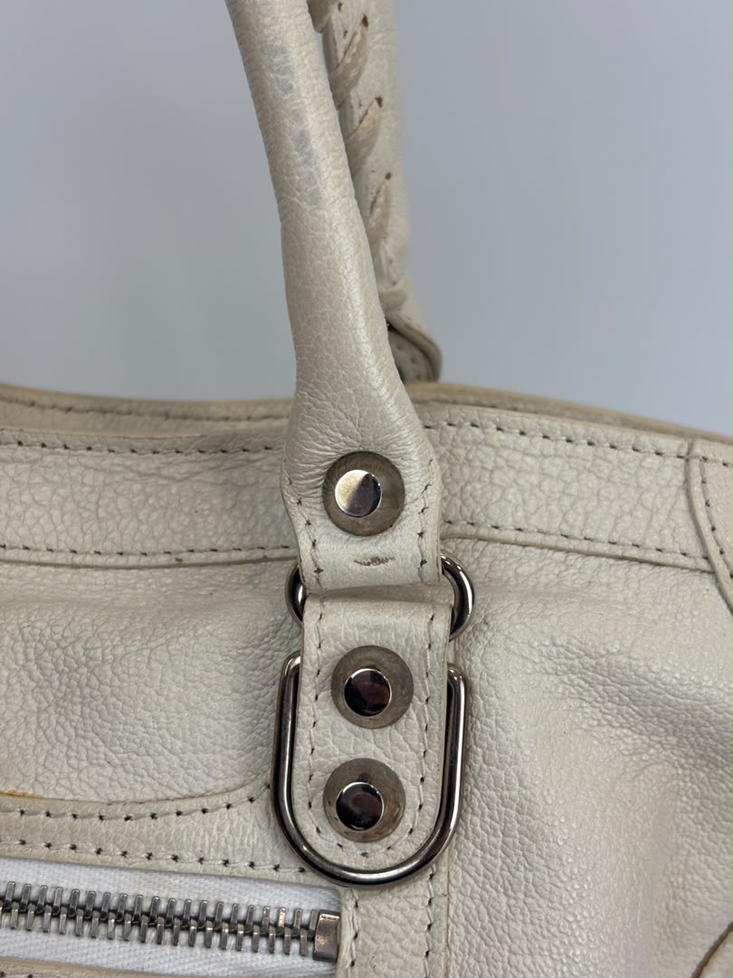 Metallic Edge City S Ivory Chevre SHW