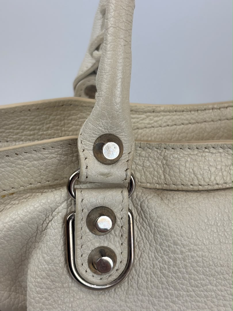Metallic Edge City S Ivory Chevre SHW