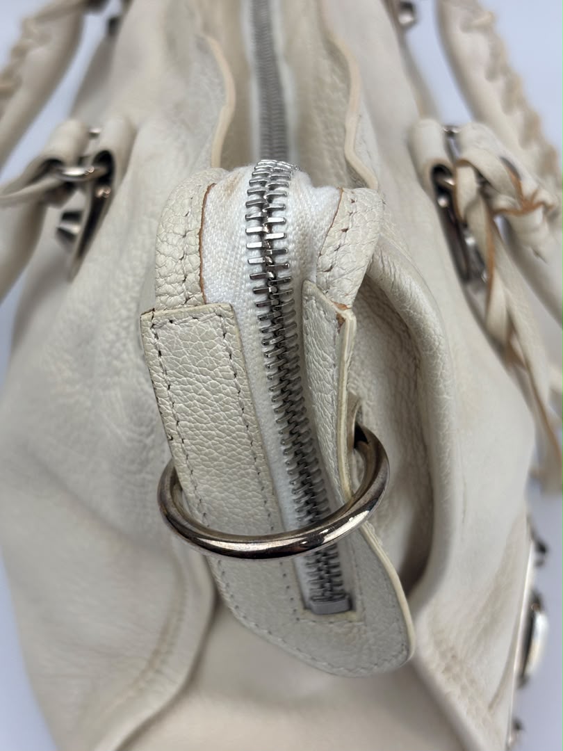 Metallic Edge City S Ivory Chevre SHW