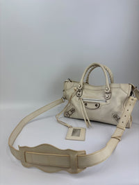 Metallic Edge City S Ivory Chevre SHW
