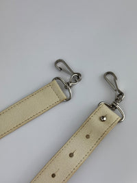 Metallic Edge City S Ivory Chevre SHW