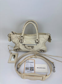 Metallic Edge City S Ivory Chevre SHW
