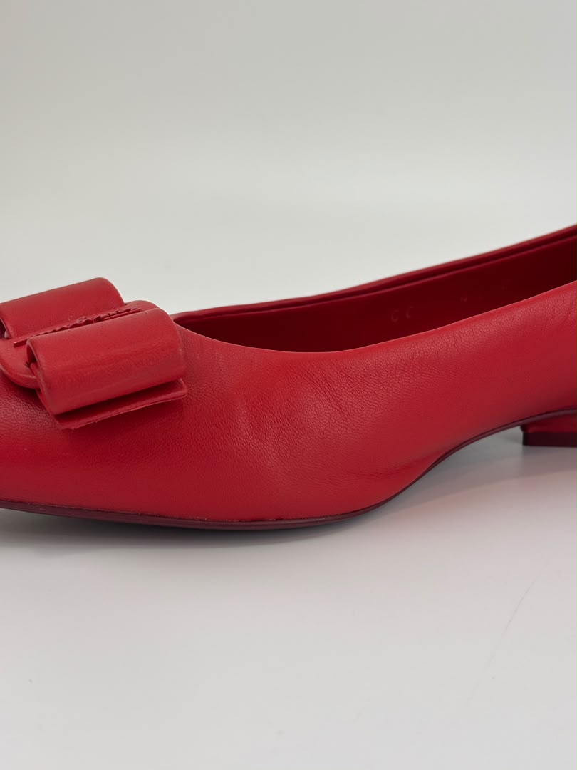 Viva Nappa Calf Ballet Flats in Lipstick Size 35