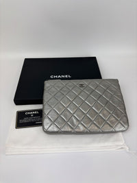 Small O Case Iridescent Silver Lambskin RHW