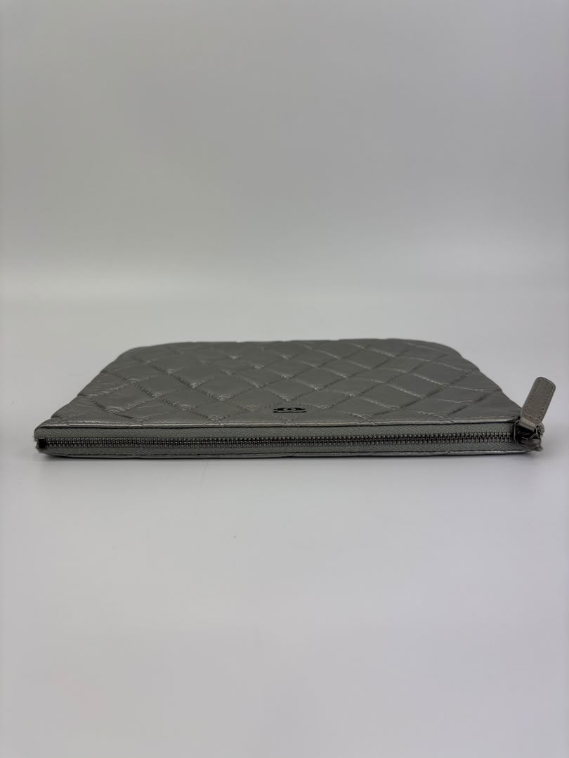Small O Case Iridescent Silver Lambskin RHW