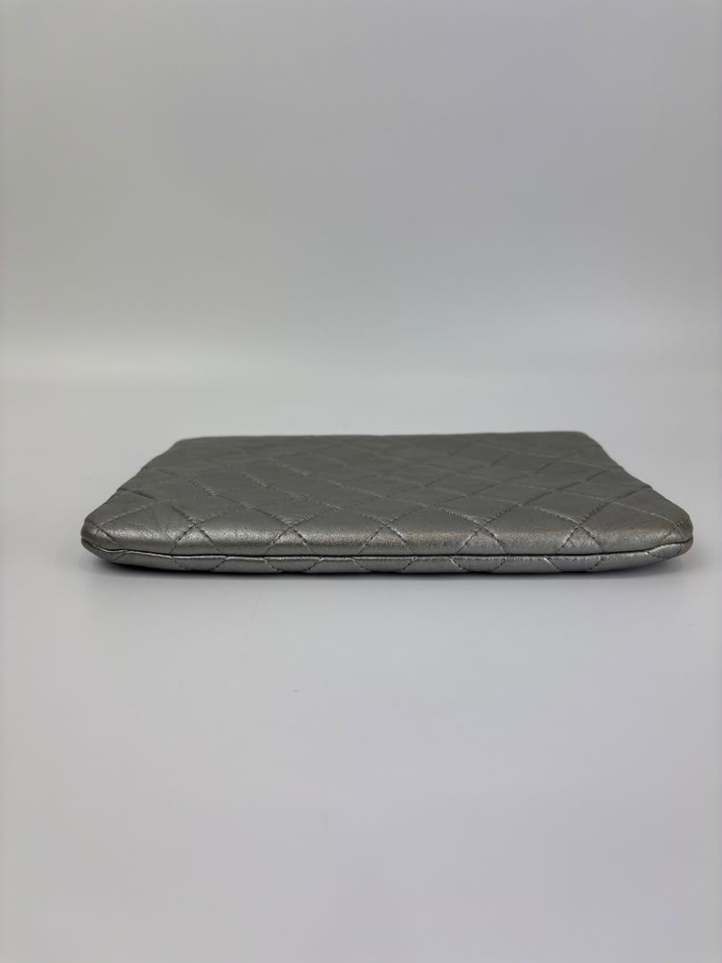 Small O Case Iridescent Silver Lambskin RHW