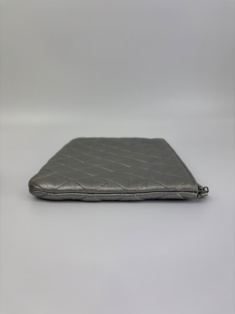 Small O Case Iridescent Silver Lambskin RHW