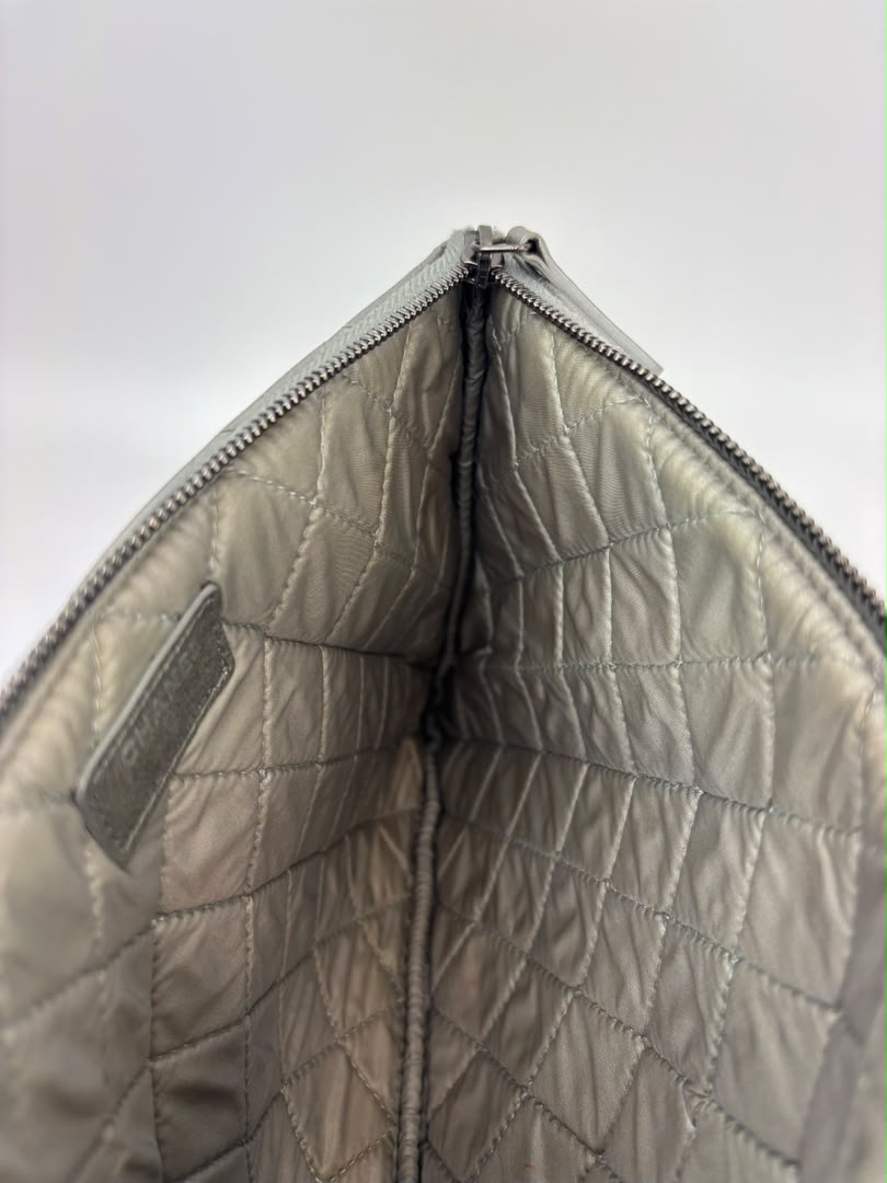 Small O Case Iridescent Silver Lambskin RHW