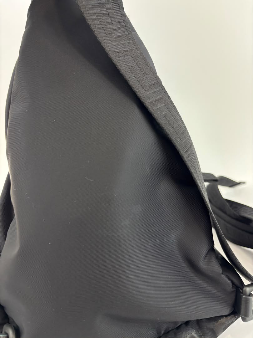 La Greca Nylon Sling Backpack / One Shoulder Crossbody Bag