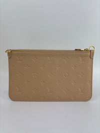 Neverfull Pouch in Monogram Empreinte Leather Crème