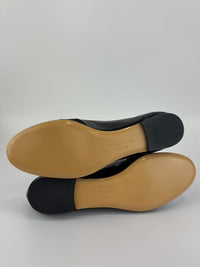 Vara Mocassins in Black Patent Size 6 / 35.5