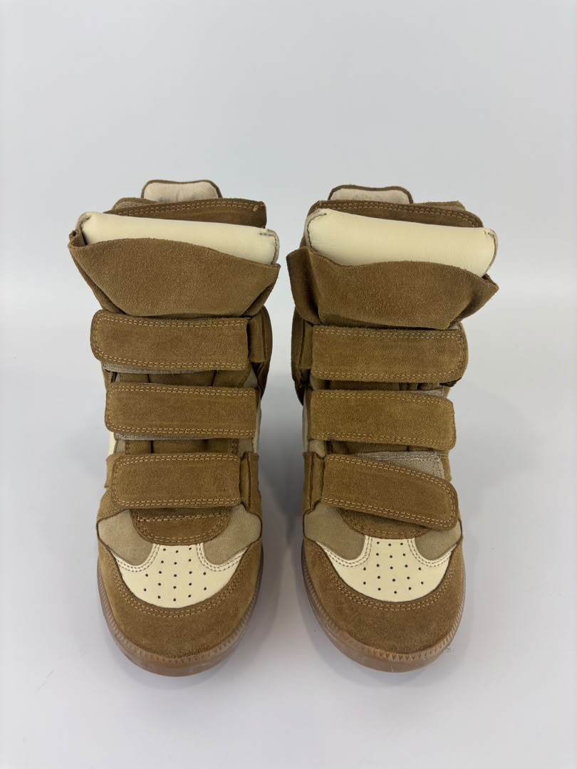 Bekett Suede Wedge Sneaker in Beige Size 35