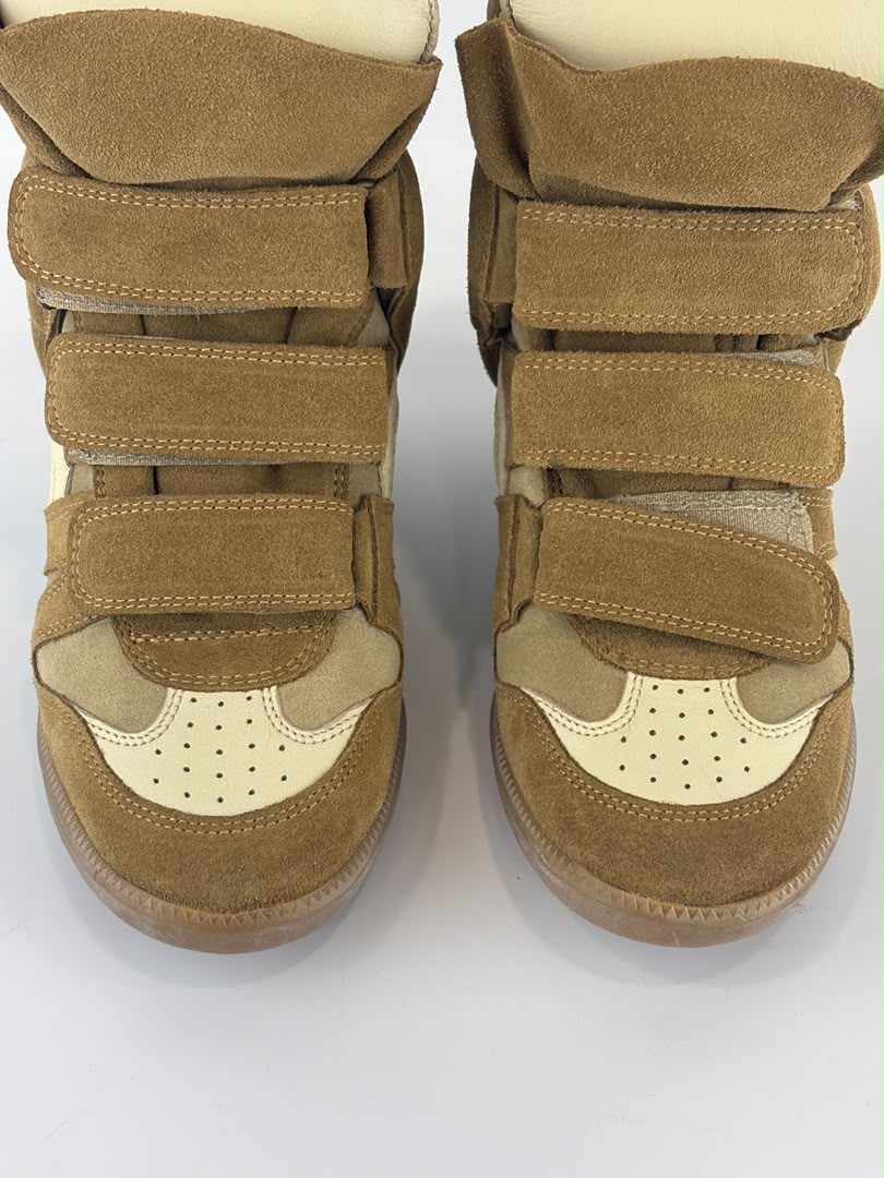 Bekett Suede Wedge Sneaker in Beige Size 35