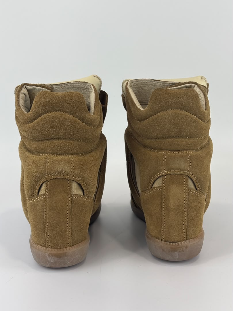 Bekett Suede Wedge Sneaker in Beige Size 35