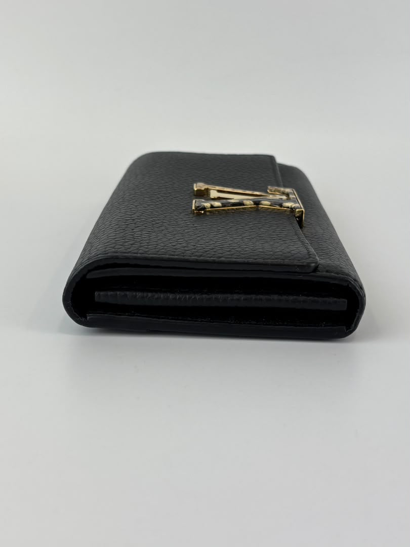 Capucines Taurillon Snakeskin Wallet Black