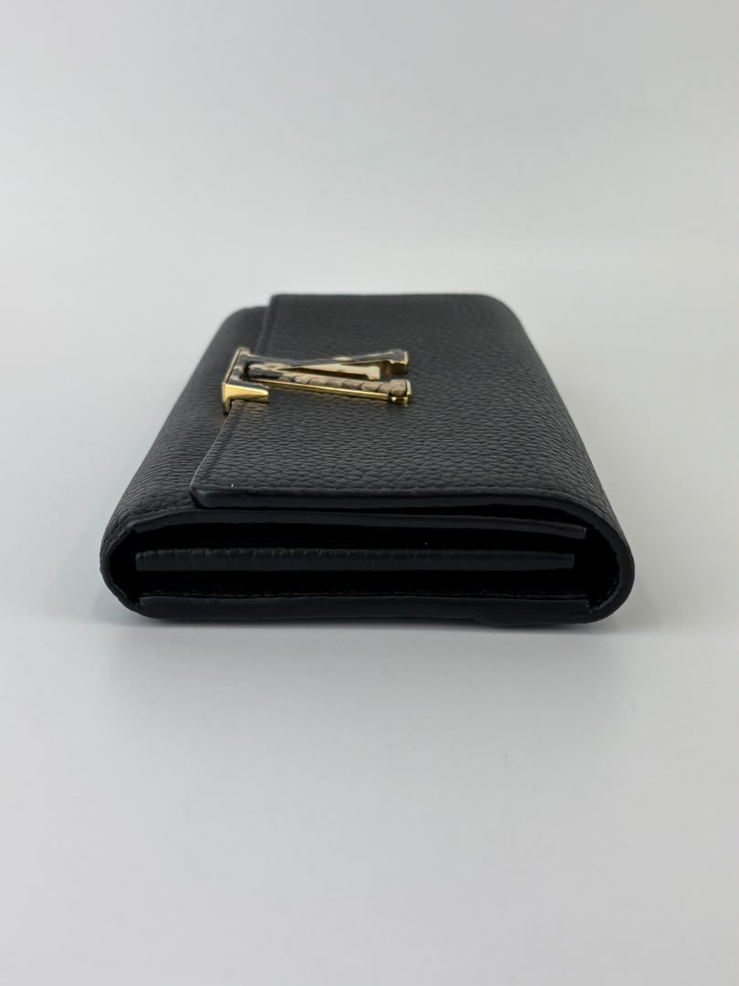 Capucines Taurillon Snakeskin Wallet Black