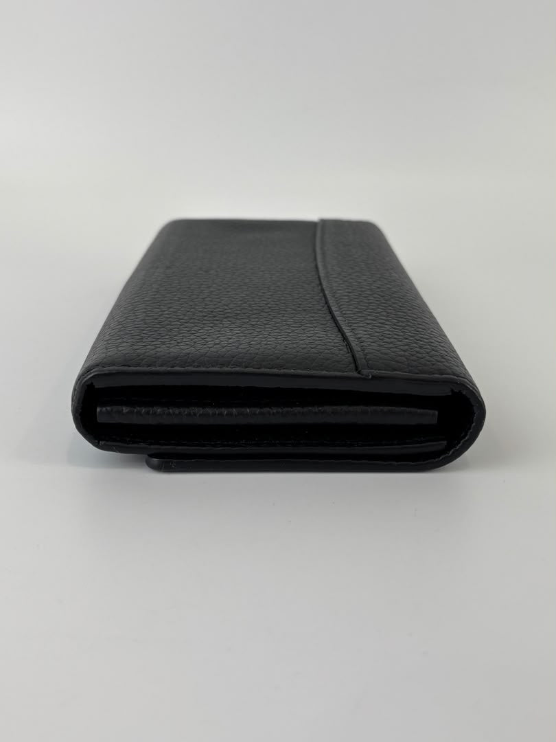 Capucines Taurillon Snakeskin Wallet Black
