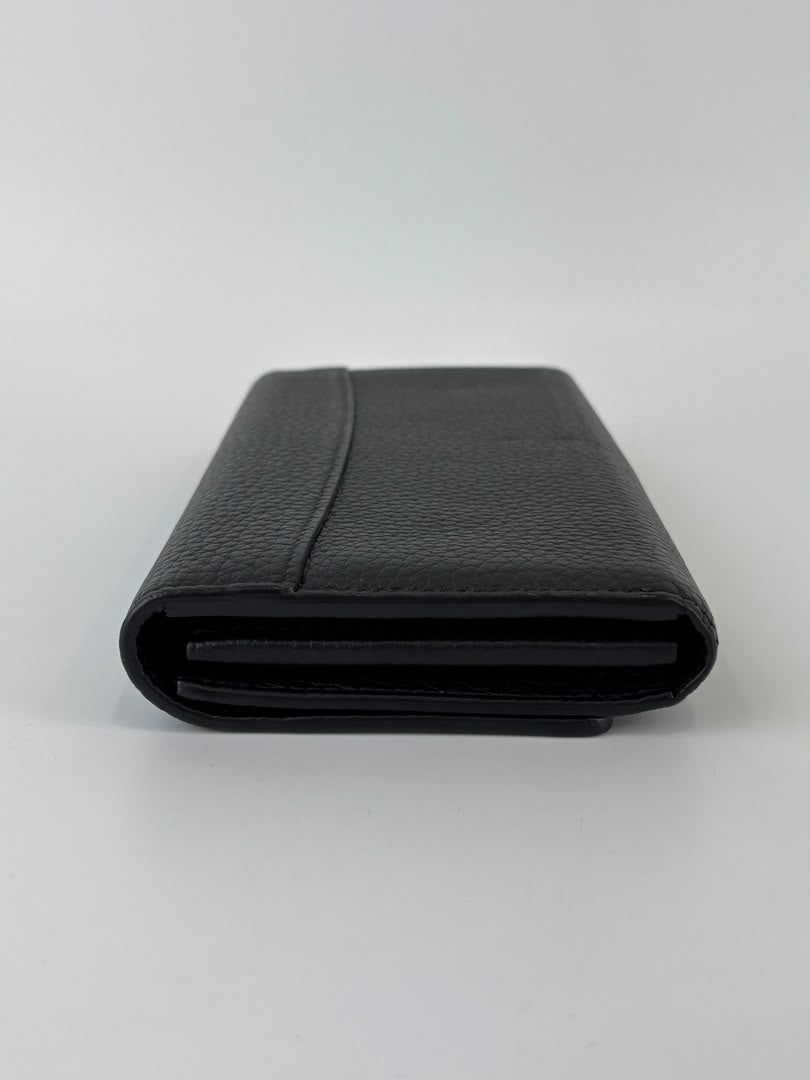 Capucines Taurillon Snakeskin Wallet Black