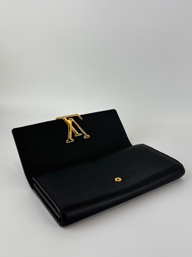 Capucines Taurillon Snakeskin Wallet Black