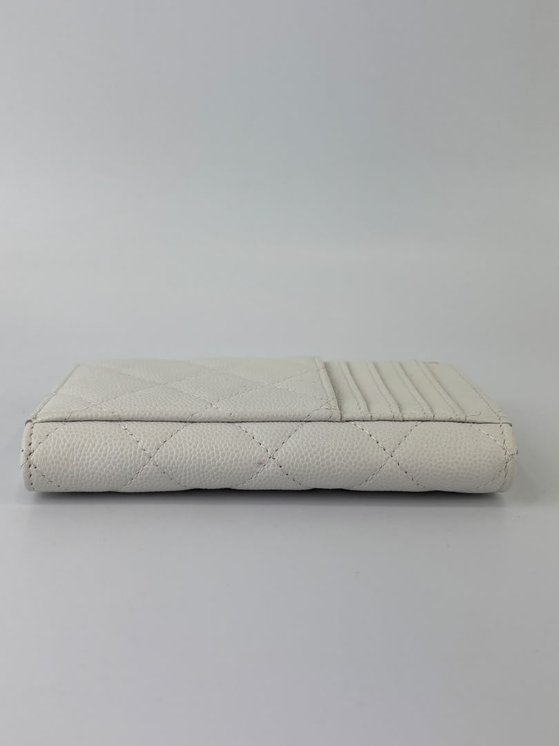 Quilted Caviar Zip Card Holder White
