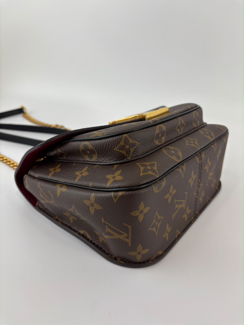 M45592 Monogram Canvas Passy Chain Bag