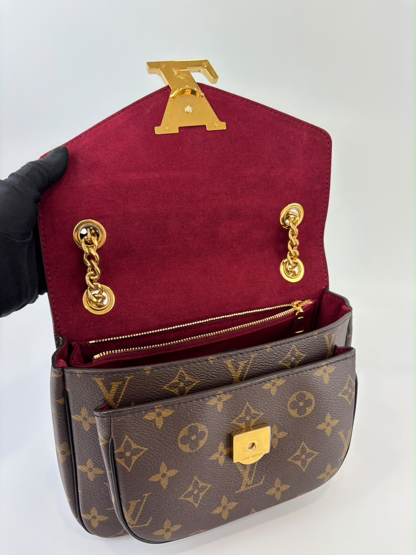 M45592 Monogram Canvas Passy Chain Bag