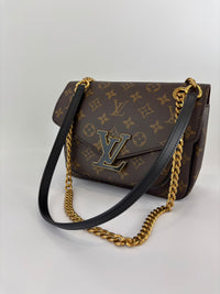 M45592 Monogram Canvas Passy Chain Bag