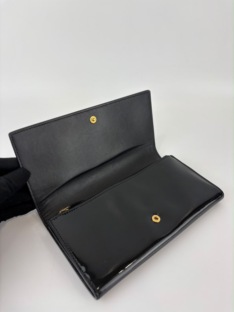 Belle de Jour Patent Leather Long Wallet Black
