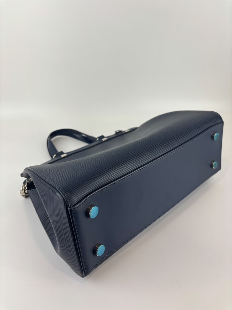 M40821 Brea MM Epi Indigo