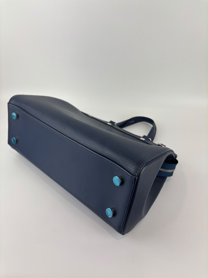 M40821 Brea MM Epi Indigo