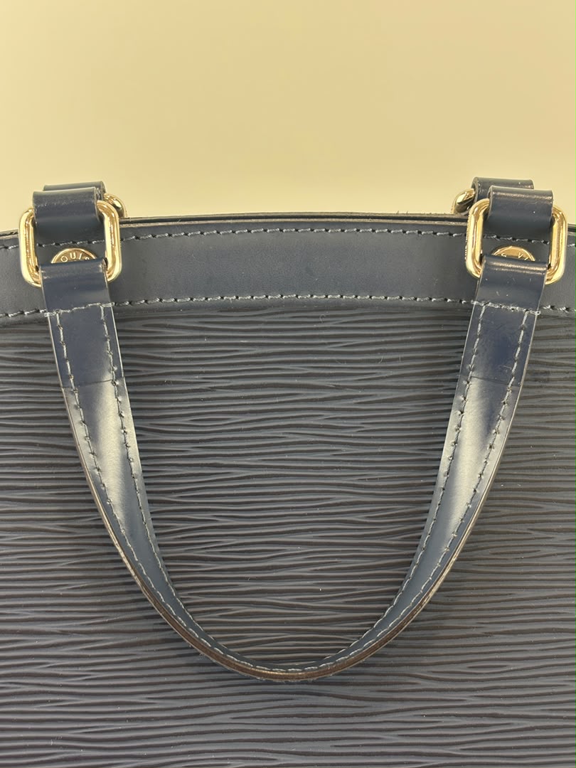 M40821 Brea MM Epi Indigo