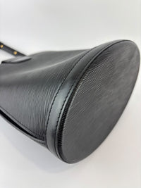 Vintage Cluny Bucket Bag Black Epi Leather