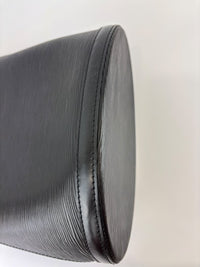 Vintage Cluny Bucket Bag Black Epi Leather