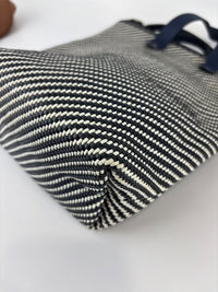 Vintage Ahmedabad Diago PM Tote Black / White / Navy