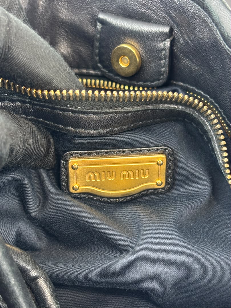 Quilted Chevron Hobo Bag Black Leather