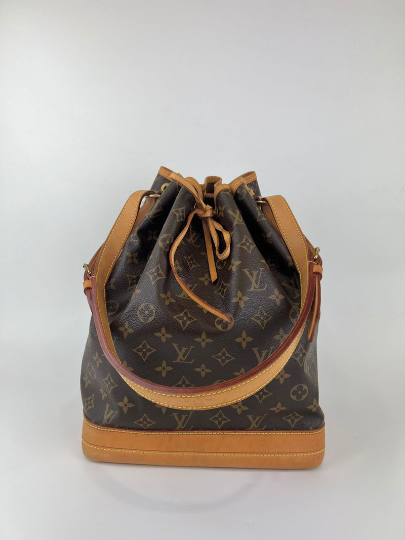 M46976 Monogram Canvas Noe Bucket Bag